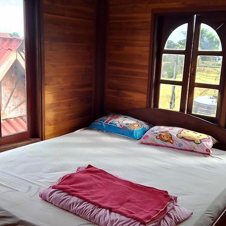 Tibet Restaurant And Hostel Nakasong Екстер'єр фото