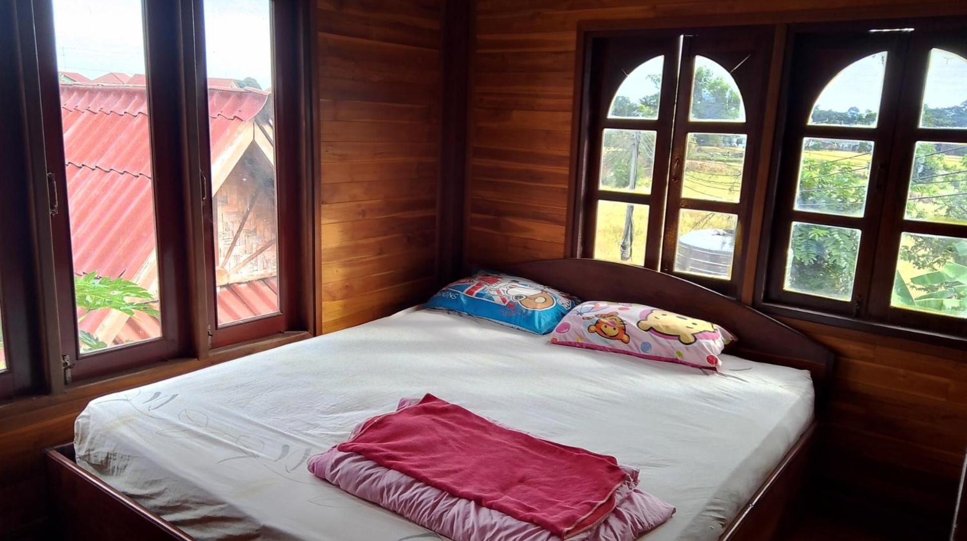 Tibet Restaurant And Hostel Nakasong Екстер'єр фото